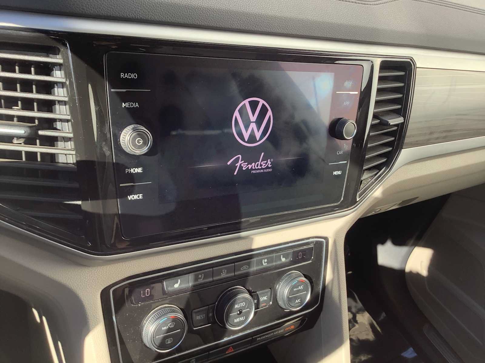 Used 2021 Volkswagen Atlas SEL Premium AWD/4WD image 16
