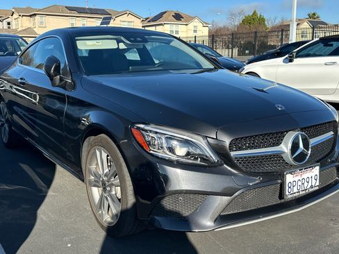 Used 2020 Mercedes-Benz C 300 Coupe image 2