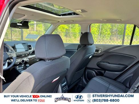 Certified 2025 Hyundai Venue SEL image 21