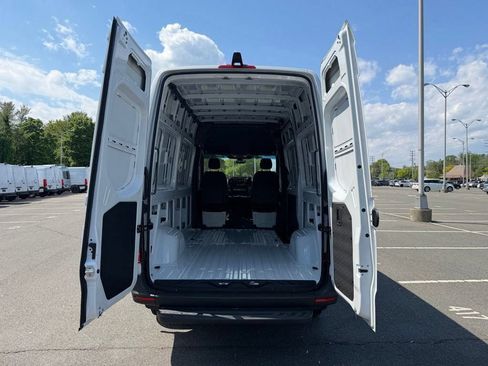 New 2026 Mercedes-Benz Sprinter 2500 image 6