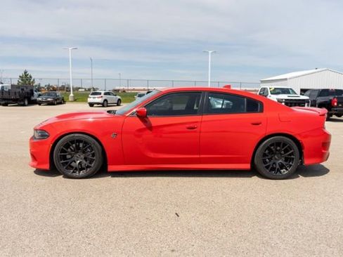 Used 2019 Dodge Charger SRT Hellcat w/ Navigation & Travel Group RWD image 4