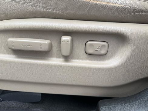 Used 2019 Honda Pilot Touring image 13