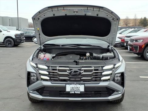 Used 2025 Hyundai Tucson Limited image 31