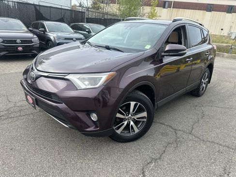 Used 2017 Toyota RAV4 XLE w/ Plus Special Value Package AWD/4WD image 1