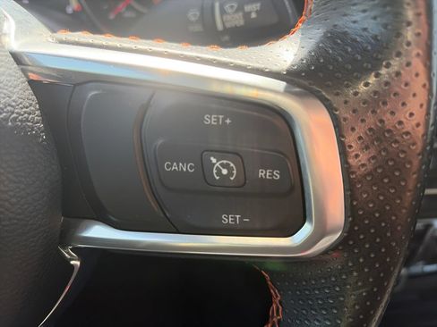 Used 2022 Jeep Gladiator Mojave w/ Cold Weather Group AWD/4WD image 11