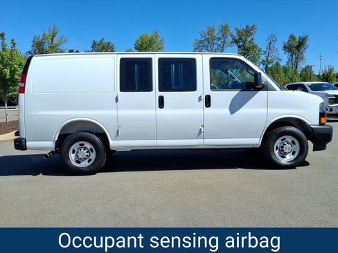 New 2025 Chevrolet Express 2500 w/ Communications Package image 25