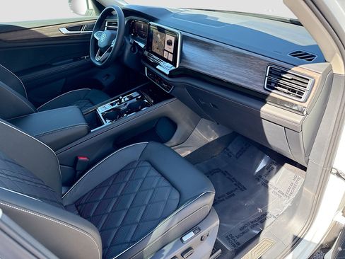 New 2026 Volkswagen Atlas SEL Premium R-Line AWD/4WD image 14