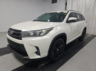 Used 2019 Toyota Highlander SE AWD/4WD video 1