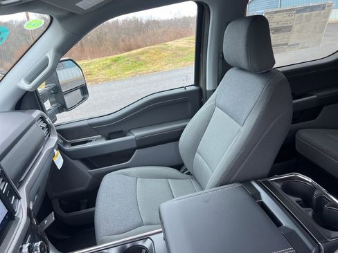 New 2025 Ford F150 XLT w/ Equipment Group 301A Standard image 38