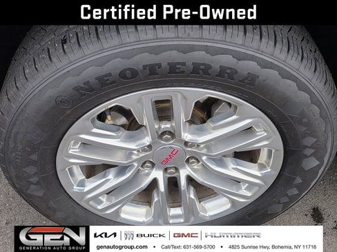 Used 2024 GMC Yukon SLT image 13