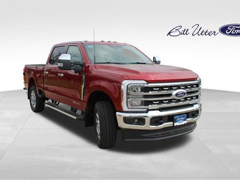 New 2026 Ford F250 Lariat w/ Chrome Package image 2