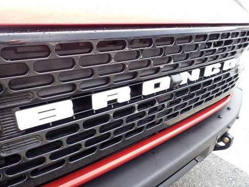 Used 2024 Ford Bronco Wildtrak AWD/4WD image 12