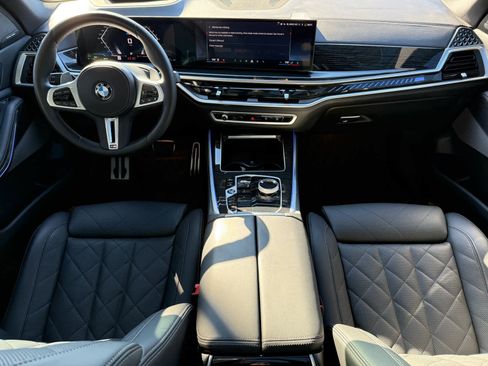 Used 2025 BMW X5 M60i image 12