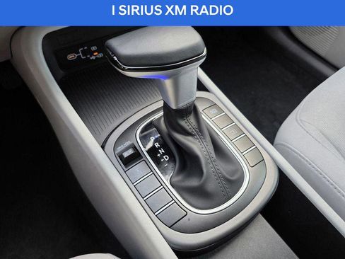 Certified 2025 Hyundai Kona SEL AWD/4WD image 28