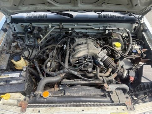 Used 2001 Nissan Xterra SE image 33