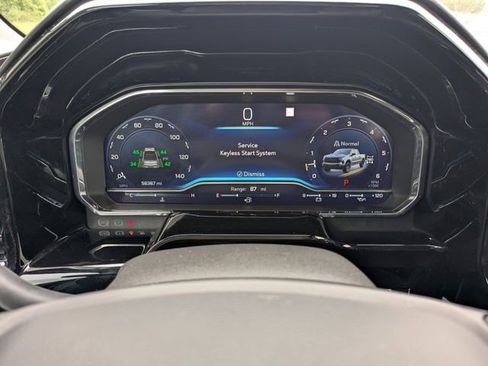 Used 2022 Chevrolet Silverado 1500 LT Trail Boss w/ LT Trail Boss Premium Package image 28