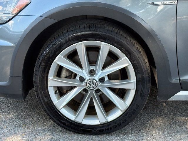 Used 2018 Volkswagen Golf Alltrack AWD/4WD image 6