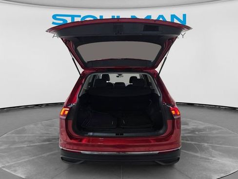 Certified 2023 Volkswagen Tiguan SE AWD/4WD image 36