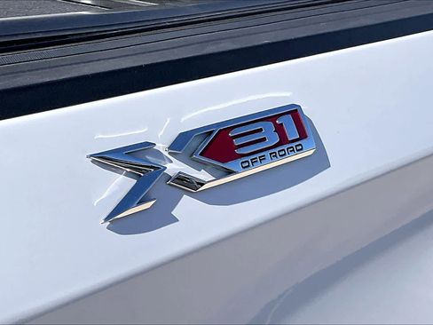 Used 2019 GMC Sierra 1500 SLT image 30