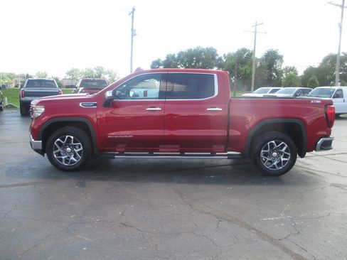 Certified 2023 GMC Sierra 1500 SLT w/ SLT Premium Package AWD/4WD image 10