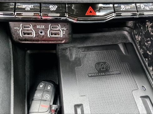 Used 2024 Dodge Durango R/T AWD/4WD image 33
