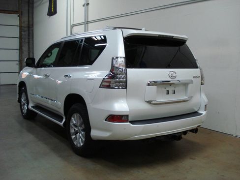 Used 2015 Lexus GX 460 image 5
