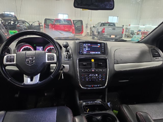 Used 2019 Dodge Grand Caravan GT FWD image 4