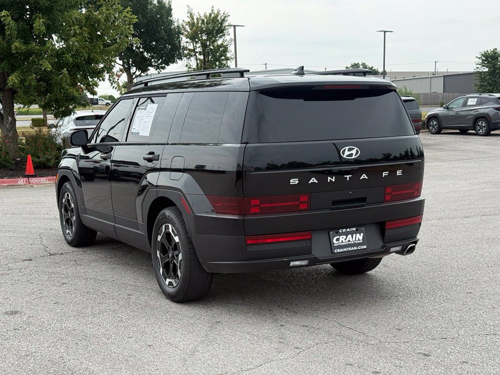Used 2025 Hyundai Santa Fe SEL FWD image 5