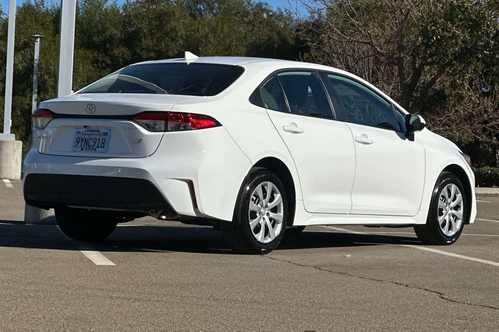 Certified 2026 Toyota Corolla LE FWD image 4