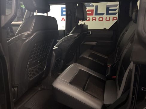 Used 2023 Ford Bronco Black Diamond image 23