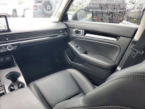 Used 2024 Honda Civic Touring image 16