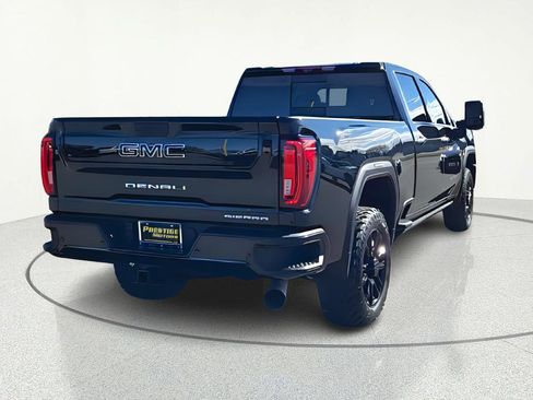 Used 2022 GMC Sierra 2500 Denali w/ Denali Black Diamond Edition AWD/4WD image 7