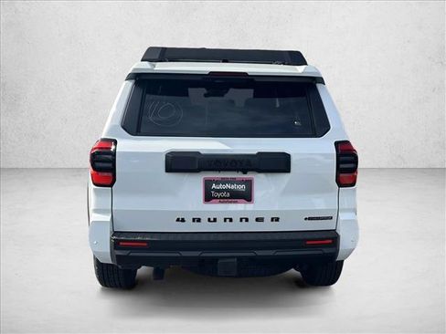 Used 2025 Toyota 4Runner TRD Off-Road Premium AWD/4WD image 6