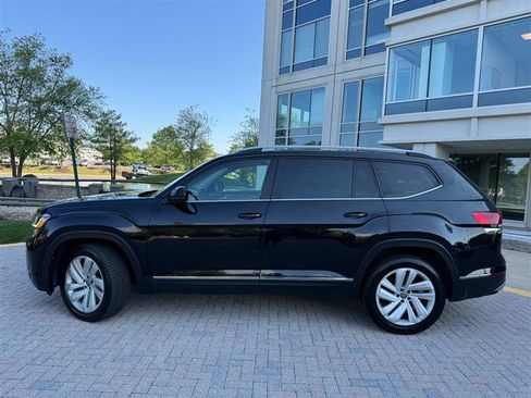 Used 2021 Volkswagen Atlas SEL AWD/4WD image 2