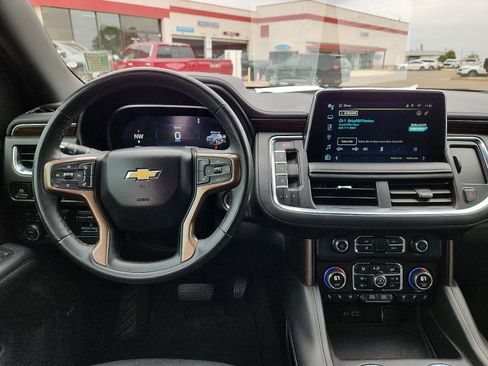 Used 2024 Chevrolet Tahoe High Country AWD/4WD image 12