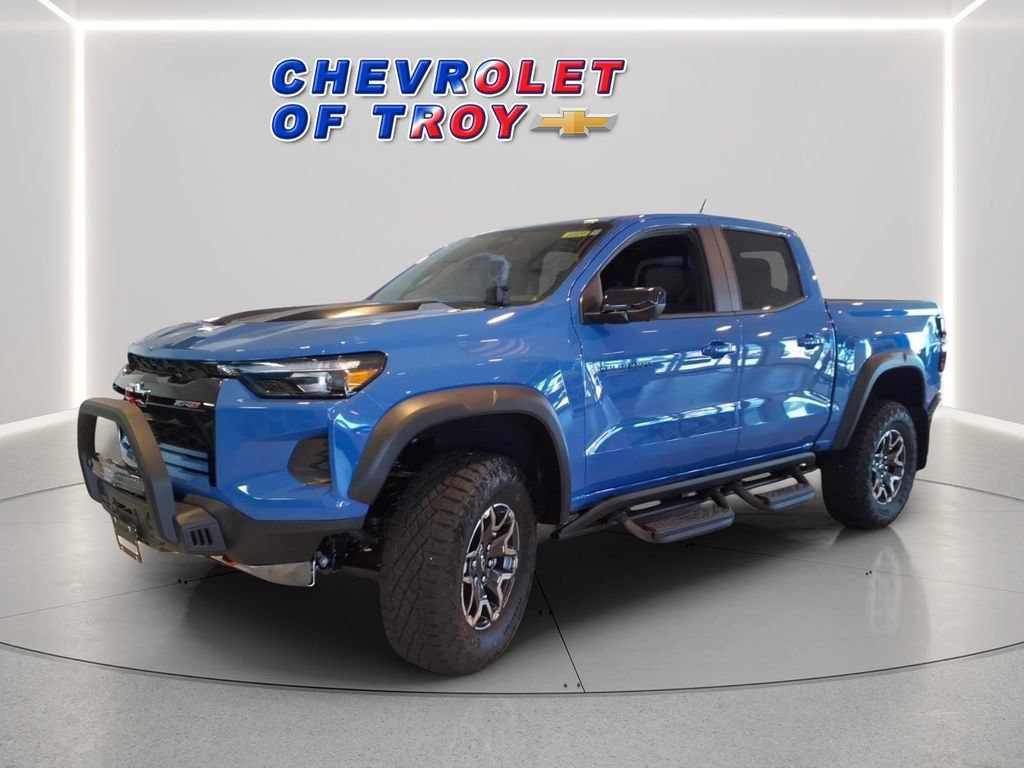 New 2026 Chevrolet Colorado ZR2 w/ Off-Road Front Bumper Package AWD/4WD image 4