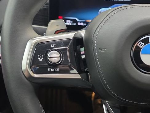 Certified 2025 BMW 740i xDrive AWD/4WD image 13