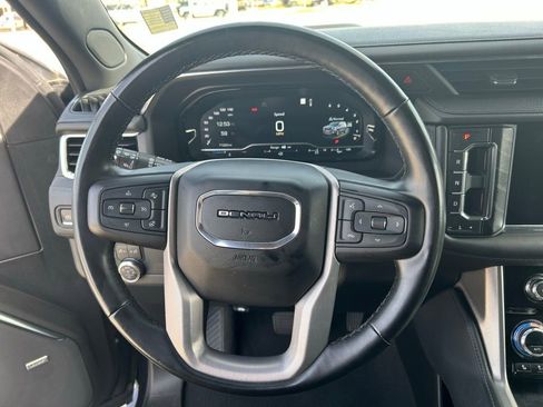 Used 2023 GMC Yukon XL Denali AWD/4WD image 22