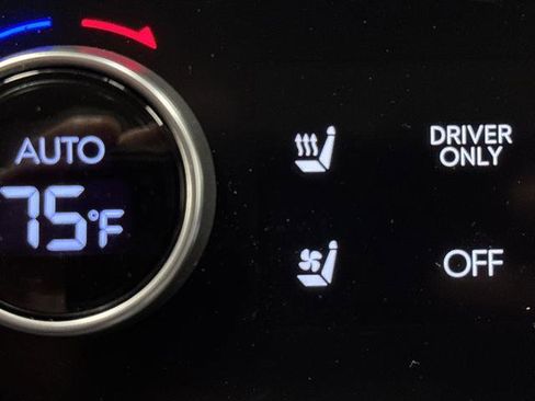 Used 2025 Hyundai Sonata Limited image 8