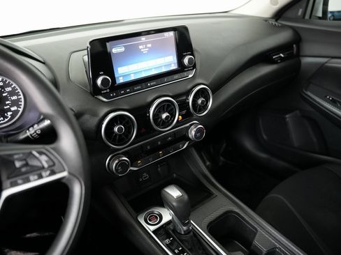 Used 2020 Nissan Sentra S image 18