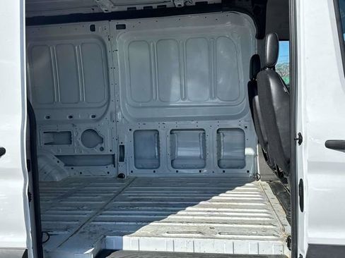 Used 2023 Ford Transit 250 Medium Roof image 19