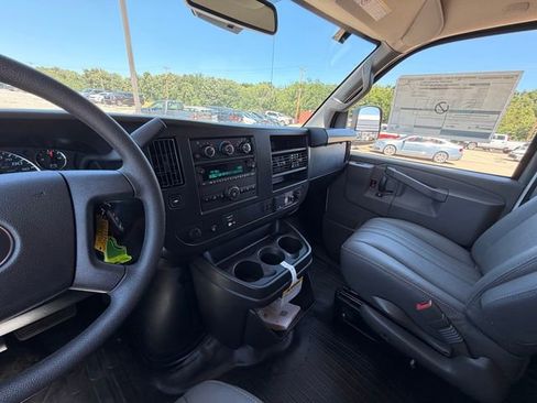 New 2026 Chevrolet Express 2500 Extended RWD image 21