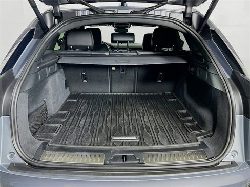 Used 2025 Land Rover Range Rover Velar Dynamic SE image 27