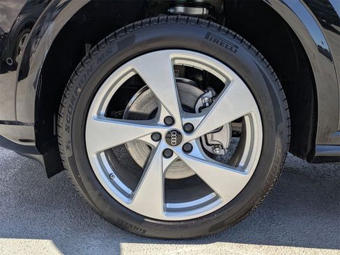New 2025 Audi Q5 Premium Plus image 13