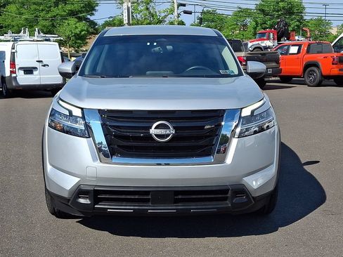 Certified 2022 Nissan Pathfinder S AWD/4WD image 2