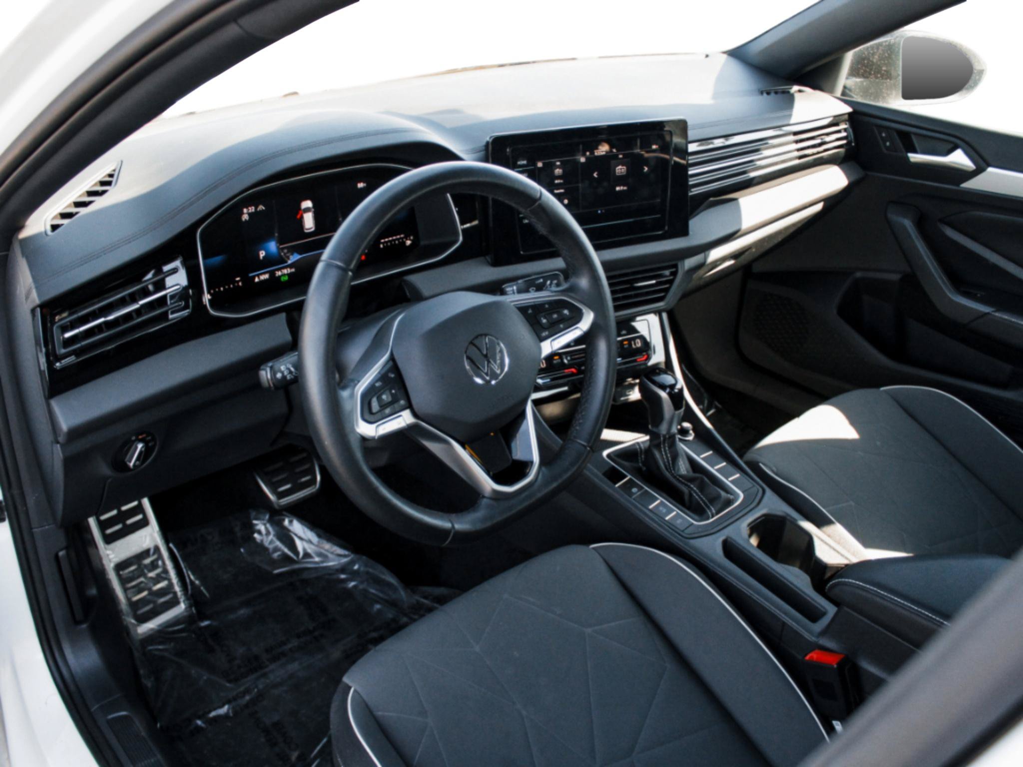 Used 2025 Volkswagen Jetta Sport FWD image 7