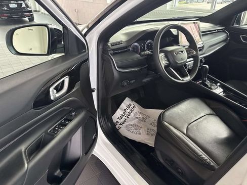 Used 2023 Jeep Compass High Altitude AWD/4WD image 44