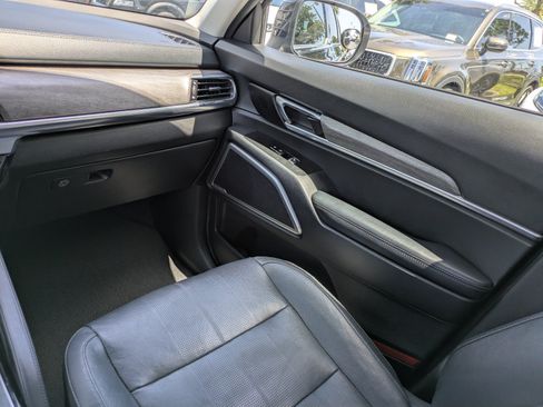 Certified 2022 Kia Telluride EX w/ EX Premium Package FWD image 14