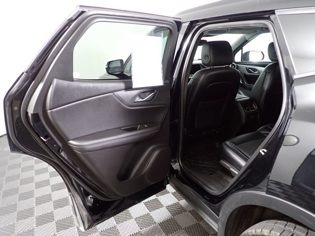Used 2021 Chevrolet Blazer LT AWD/4WD image 33