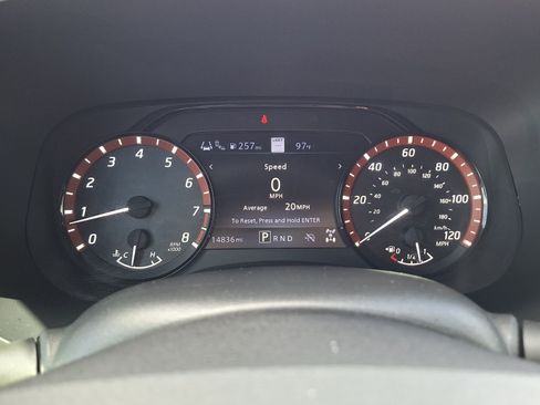 Certified 2024 Nissan Frontier PRO-4X w/ Pro Convenience Package AWD/4WD image 12